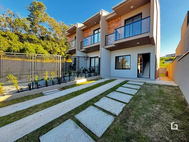 Sobrado com 2 dormitórios