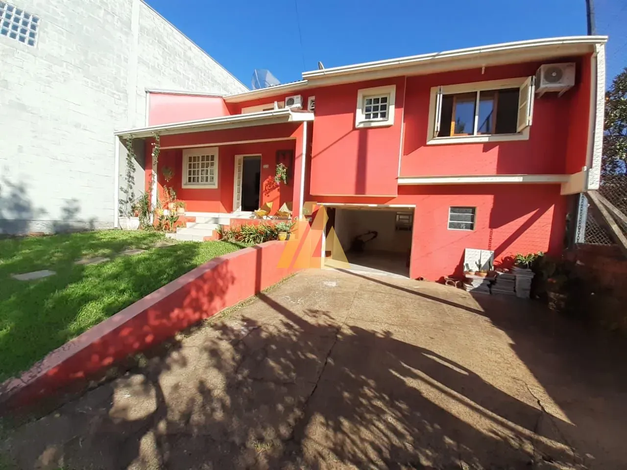 Casa com 3 dormitórios, foto 1