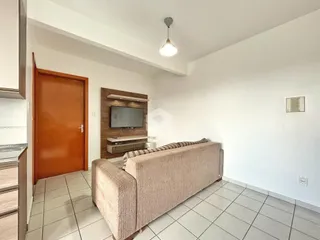 Esta é uma foto da sala de estar de um imóvel em Lajeado.