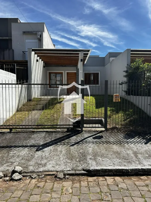 Casa geminada com 2 dormitórios
