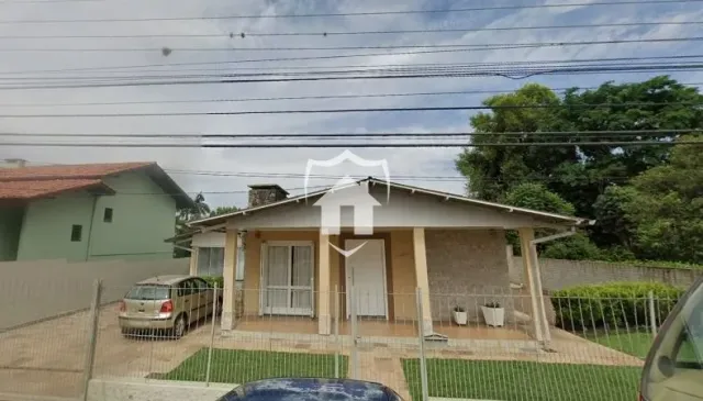 Casa com 3 dormitórios