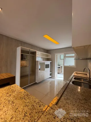 Apartamento com 4 dormitórios, foto 8