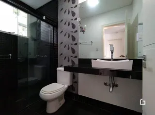Casa com 4 dormitórios, foto 3