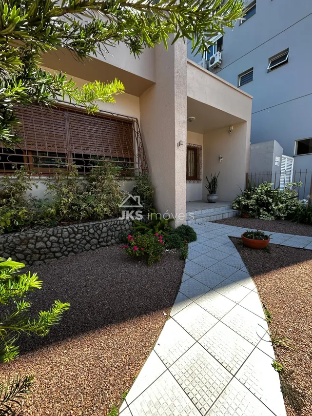 Casa com 3 dormitórios