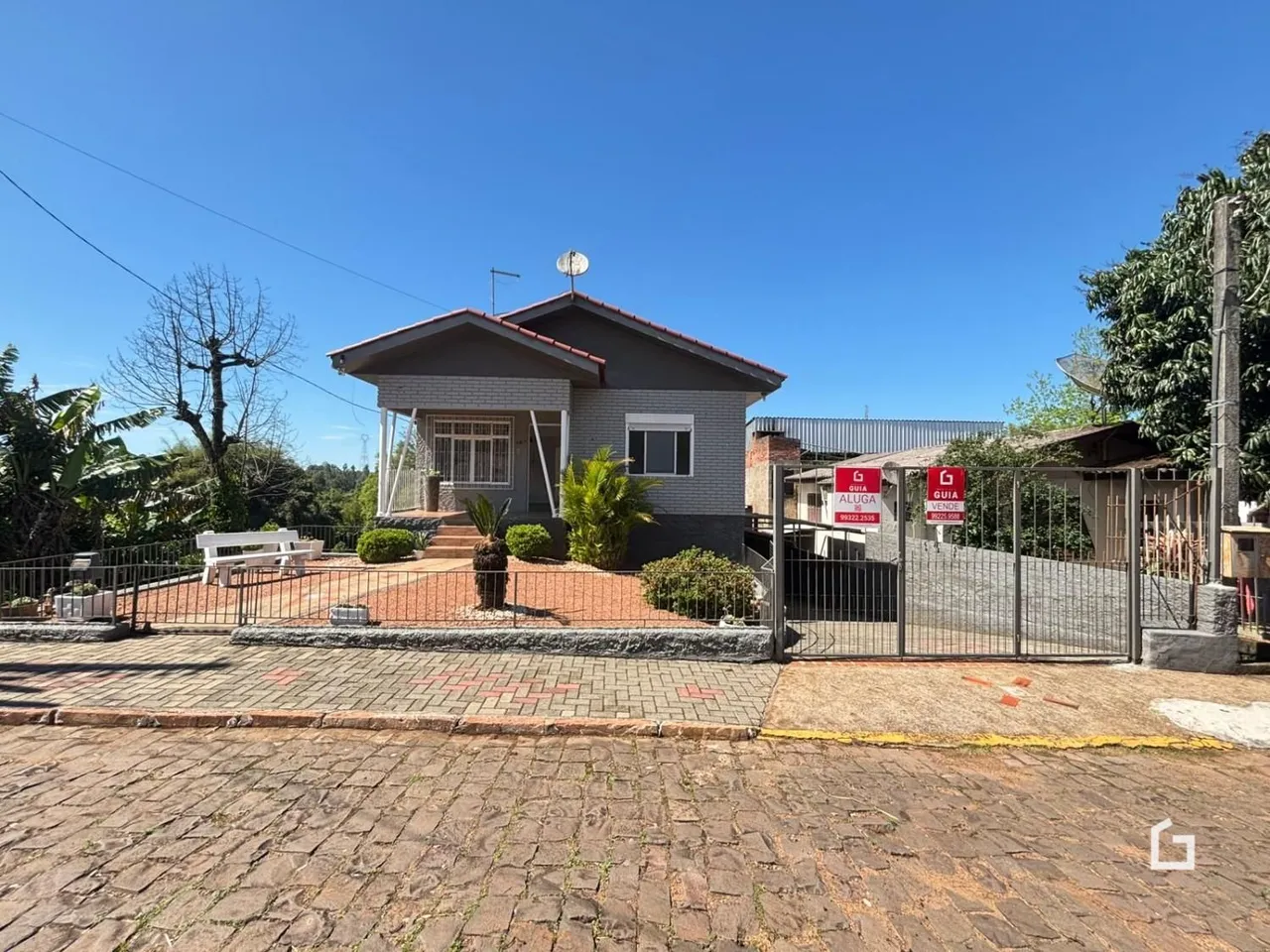 Casa com 4 dormitórios, foto 1