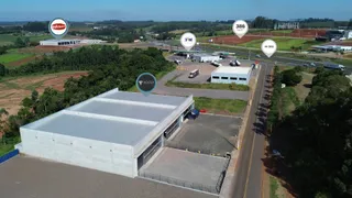 Imagem aérea de um prédio industrial em Lajeado, Brasil.