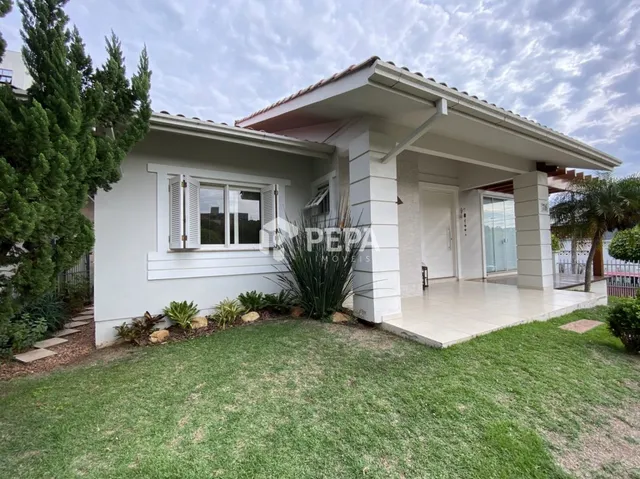 Casa com 3 dormitórios