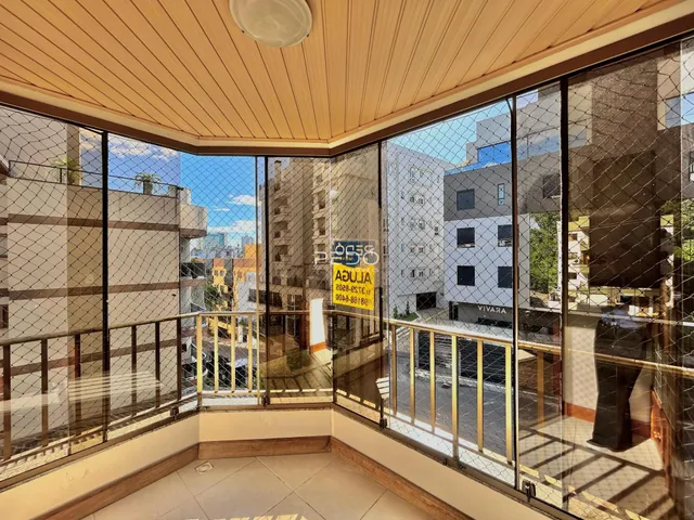 Vista da varanda com vista para a cidade de Lajeado, Brasil.