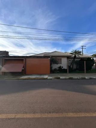 Casa com 4 dormitórios, foto 3