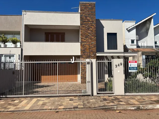 Casa com 3 dormitórios