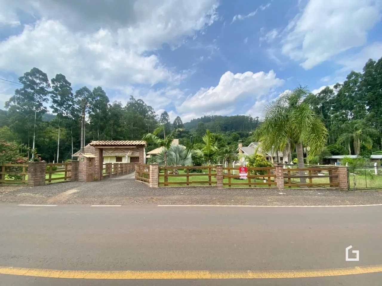 Área rural com 4 dormitórios, foto 1