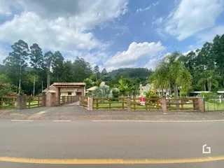 Área rural com 4 dormitórios, foto 1