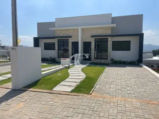 Casa geminada com 2 dormitórios, foto 2
