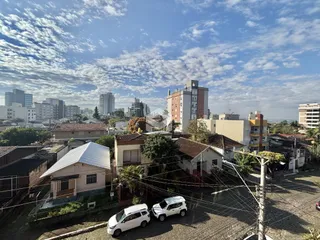 Vista aérea de casas residenciais em Lajeado, Brasil.