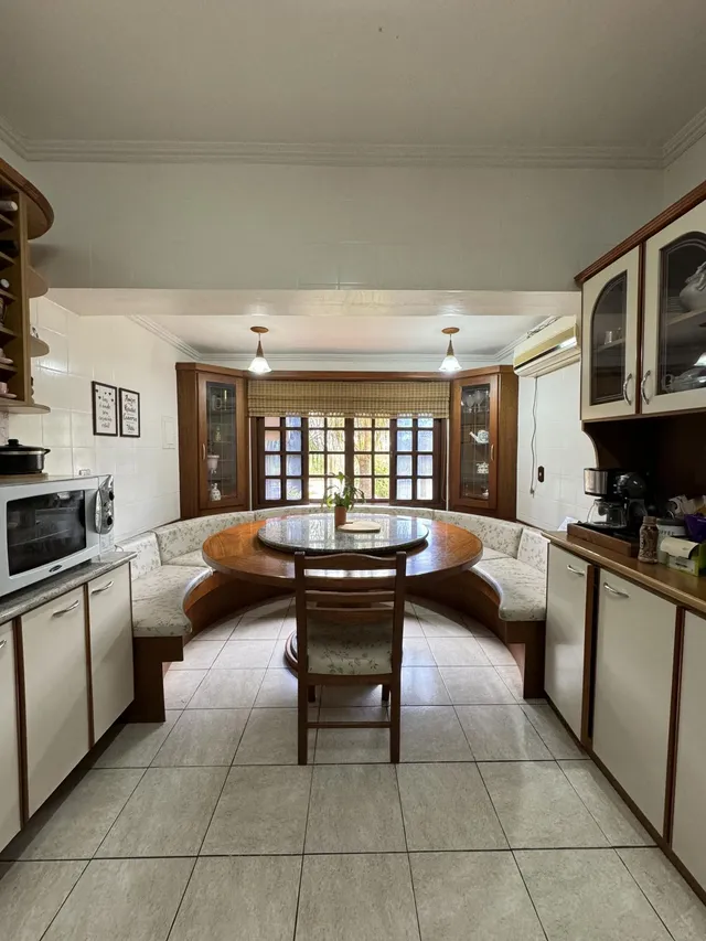 Casa com 4 dormitórios, foto 4