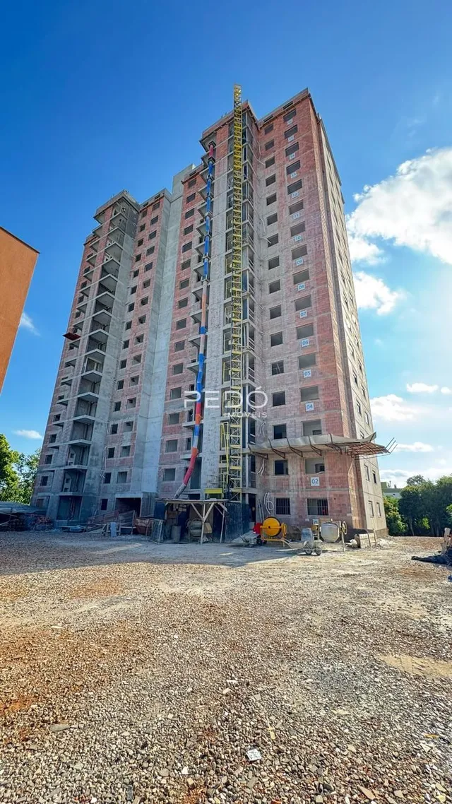 Fachada de um prédio em construção em Lajeado.