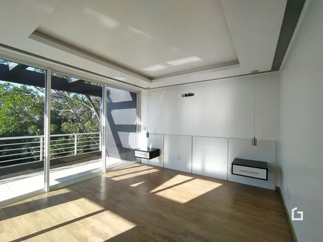 Casa com 4 dormitórios, foto 2