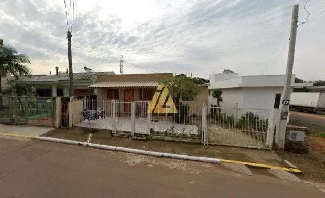 Casa com 4 dormitórios
