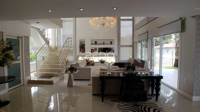 Casa com 4 dormitórios, foto 2