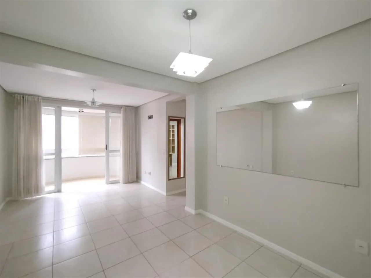 Apartamento com 2 dormitórios, foto 1