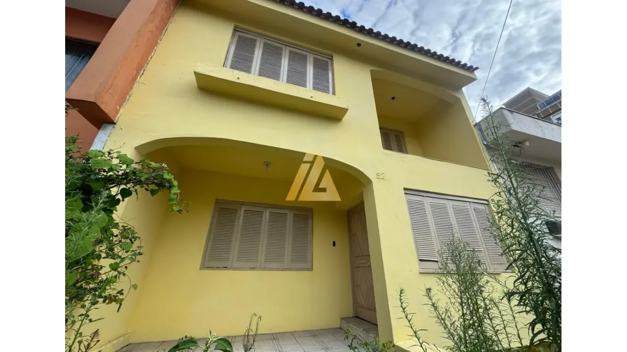 Casa com 5 dormitórios, foto 1