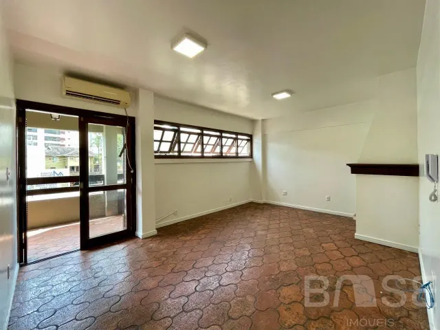Apartamento com 1 dormitório