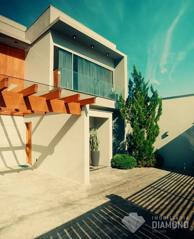 Casa com 5 dormitórios
