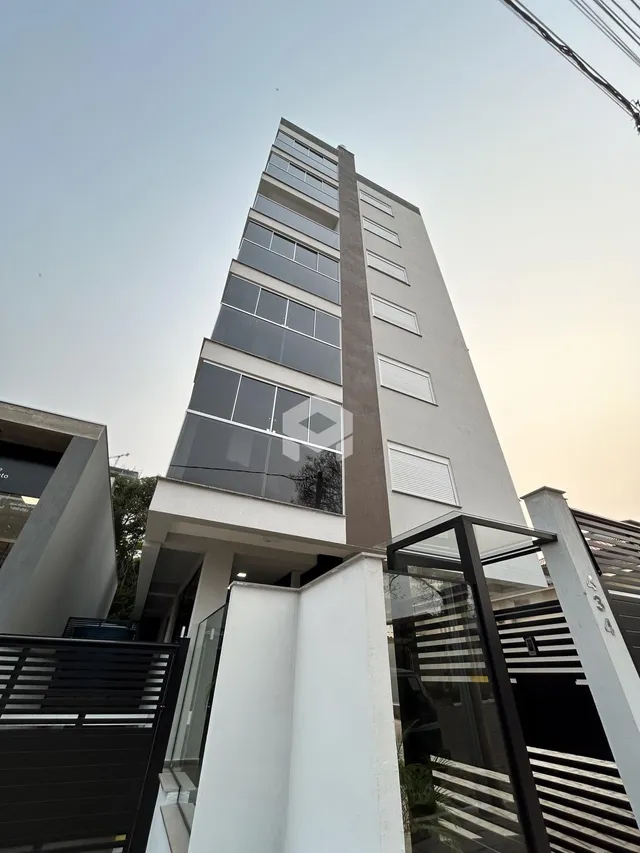 Fachada moderna de um edifício residencial em Lajeado, Brasil.