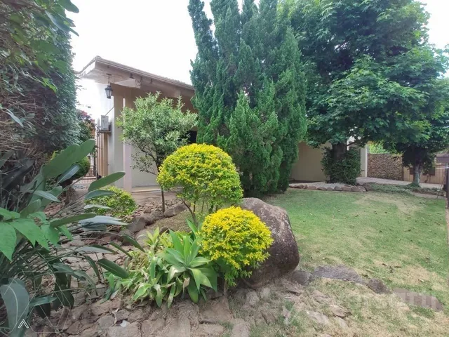 Casa com 5 dormitórios, foto 2