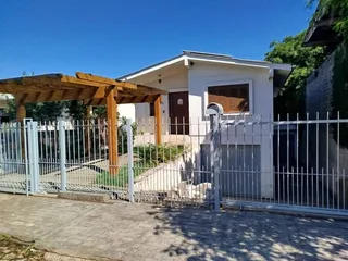Casa com 4 dormitórios, foto 1