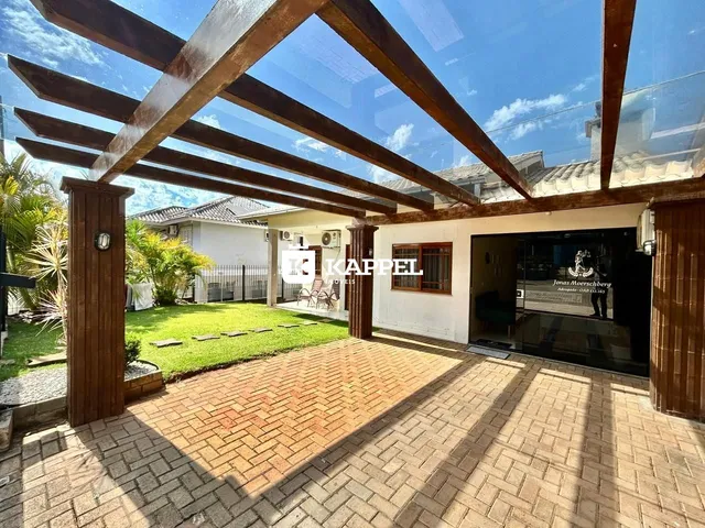 Casa com 3 dormitórios