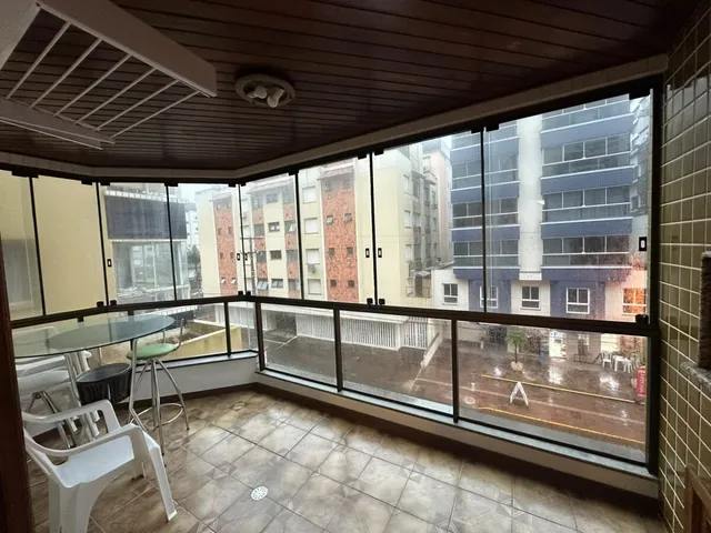 Apartamento com 3 dormitórios, foto 2