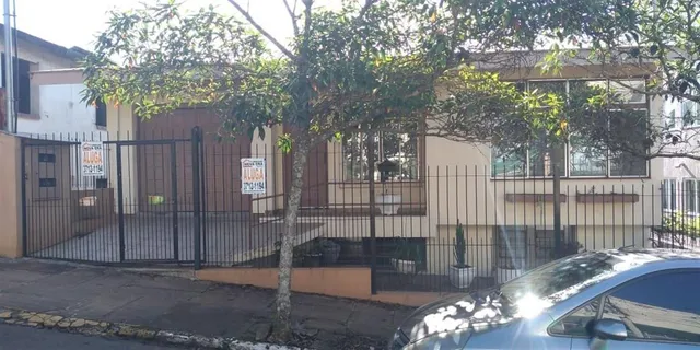 Casa com 3 dormitórios