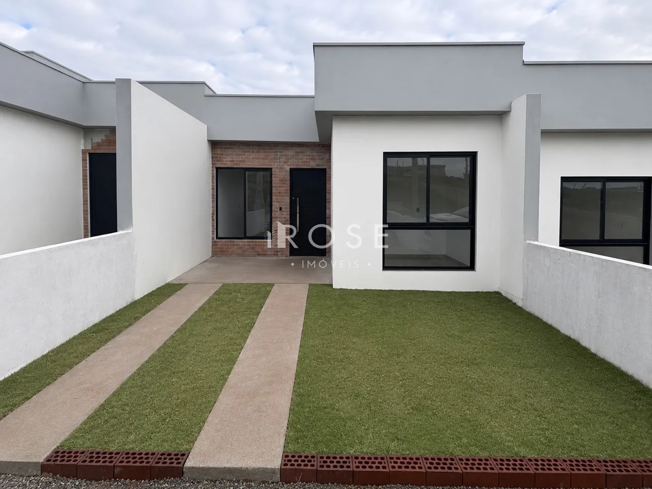 Casa geminada com 2 dormitórios, foto 1