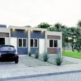 Fachada externa de uma casa moderna em Lajeado, Brasil.