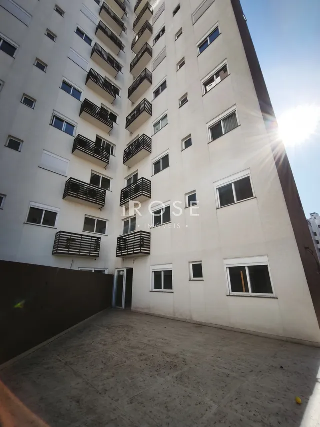 Apartamento com 3 dormitórios, foto 2