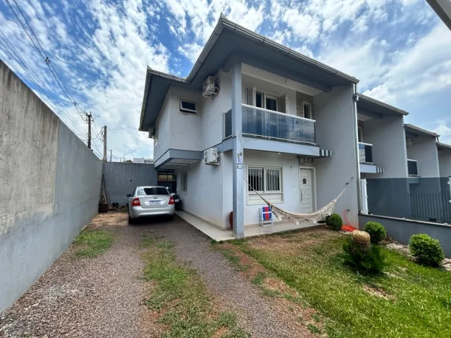 Sobrado com 3 dormitórios