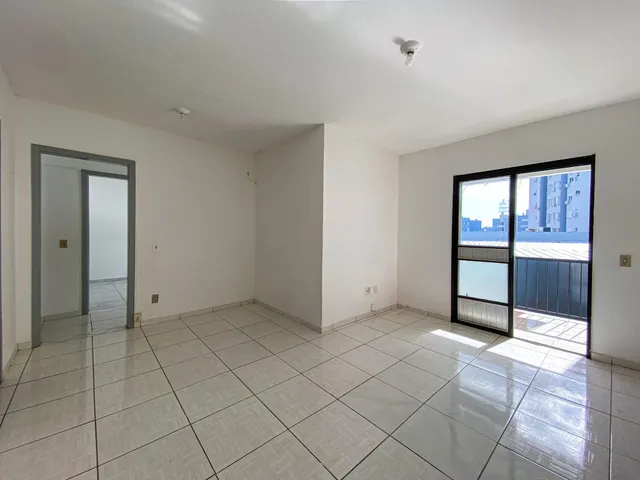 Apartamento com 2 dormitórios