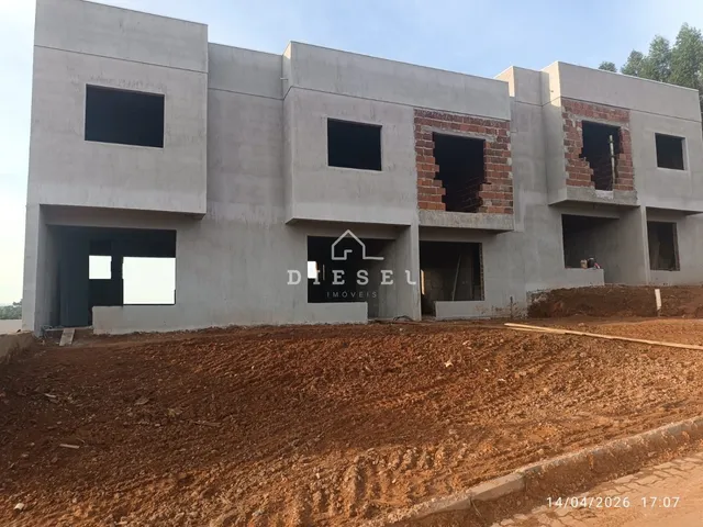 Sobrado com 2 dormitórios