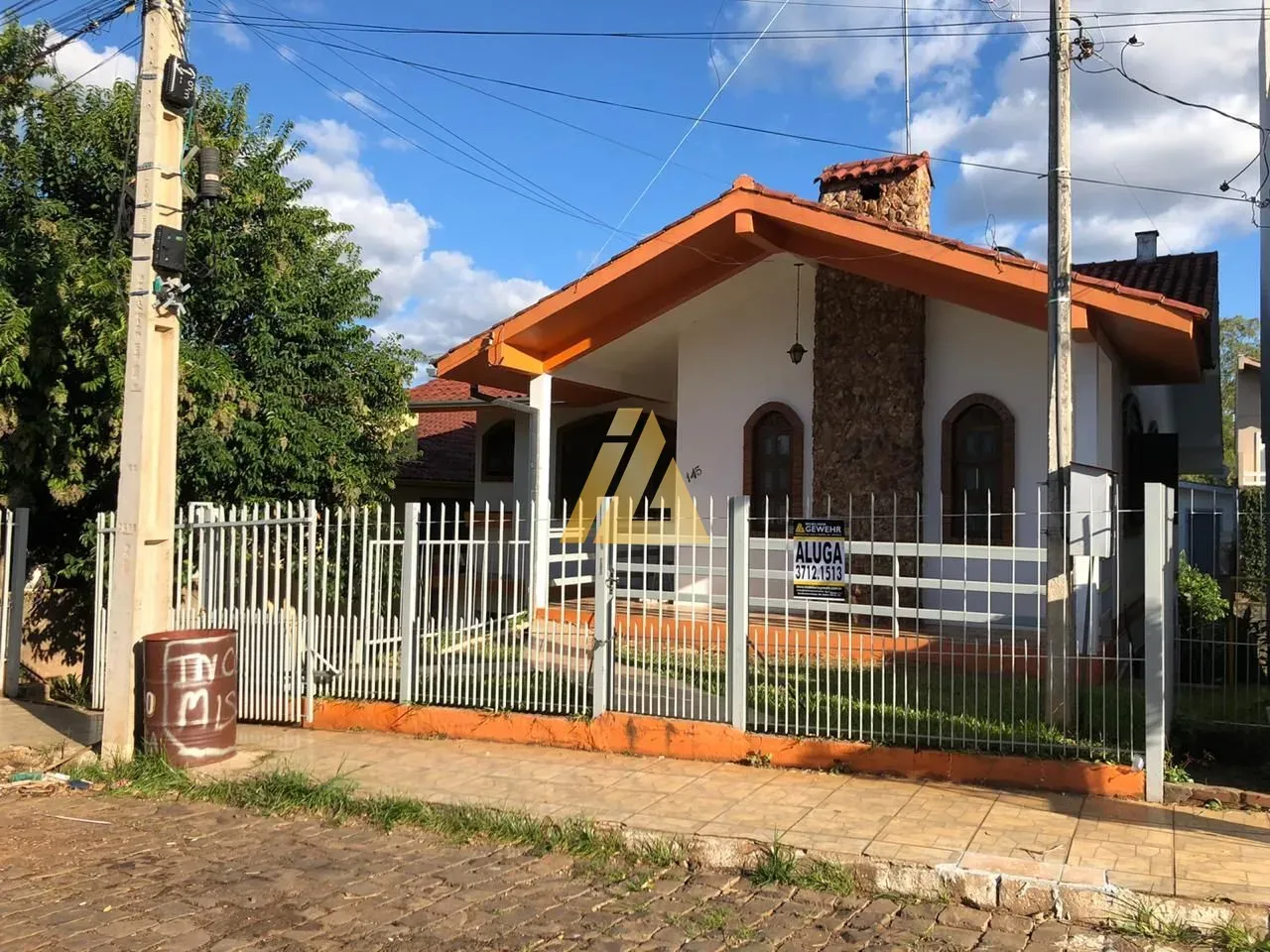 Casa com 5 dormitórios, foto 1