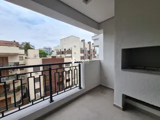 Vista de um terraço com grade de ferro em um imóvel em Lajeado, Brasil.