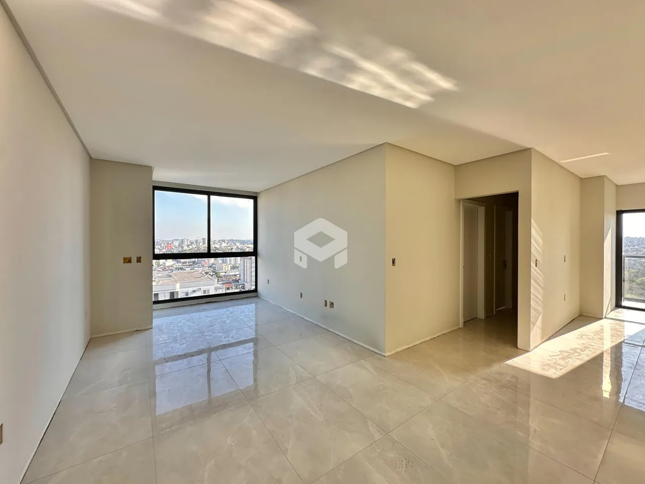 Apartamento com 2 dormitórios, foto 1