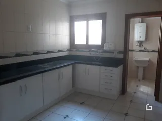 Foto da cozinha de um imóvel em Lajeado, Brasil.