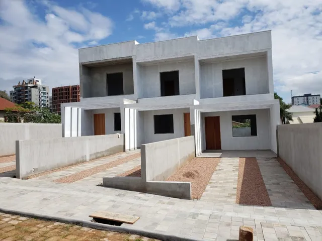 Foto da fachada de um edifício residencial em Lajeado, Brasil.