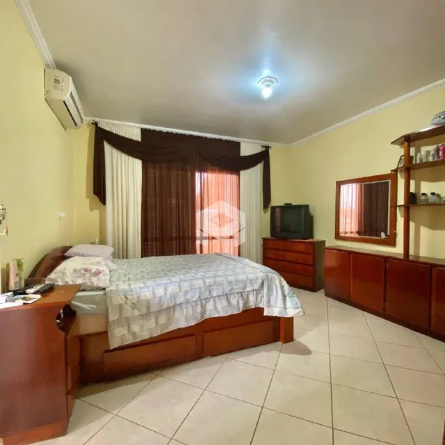 Casa com 4 dormitórios, foto 4