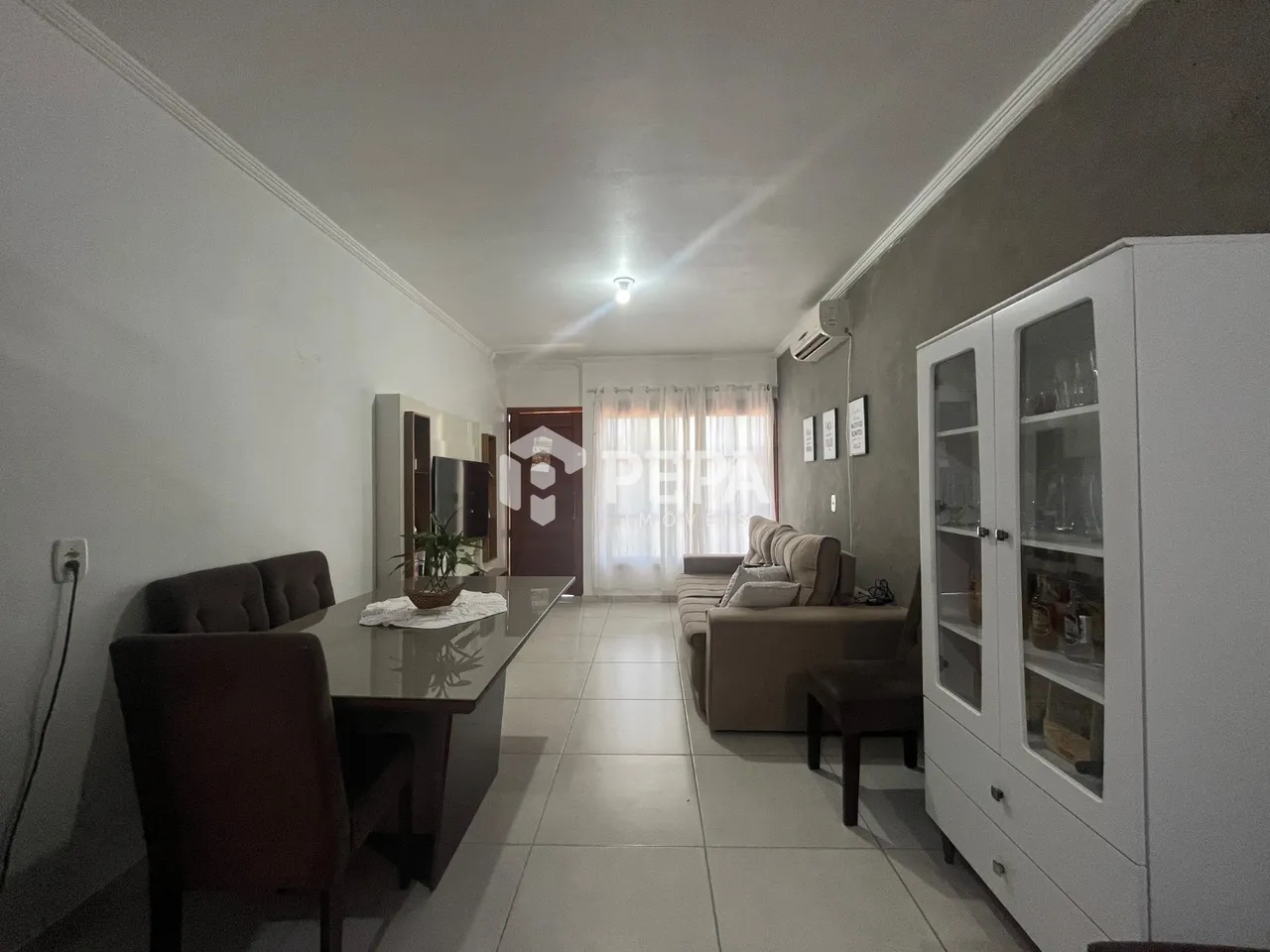 Casa com 2 dormitórios, foto 1