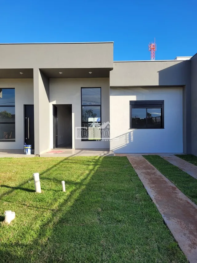 Casa geminada com 2 dormitórios