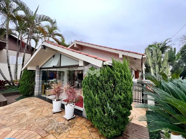 Casa com 3 dormitórios