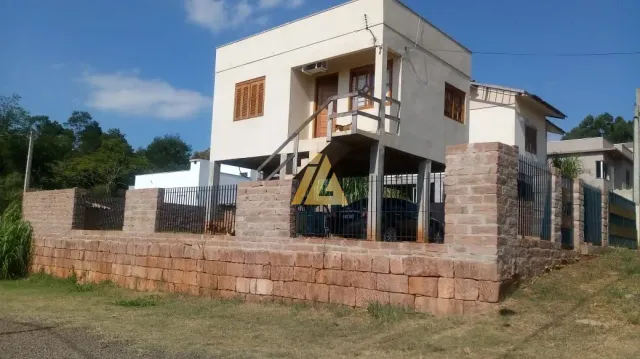 Casa com 1 dormitório