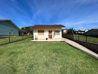 Casa com 4 dormitórios, foto 1